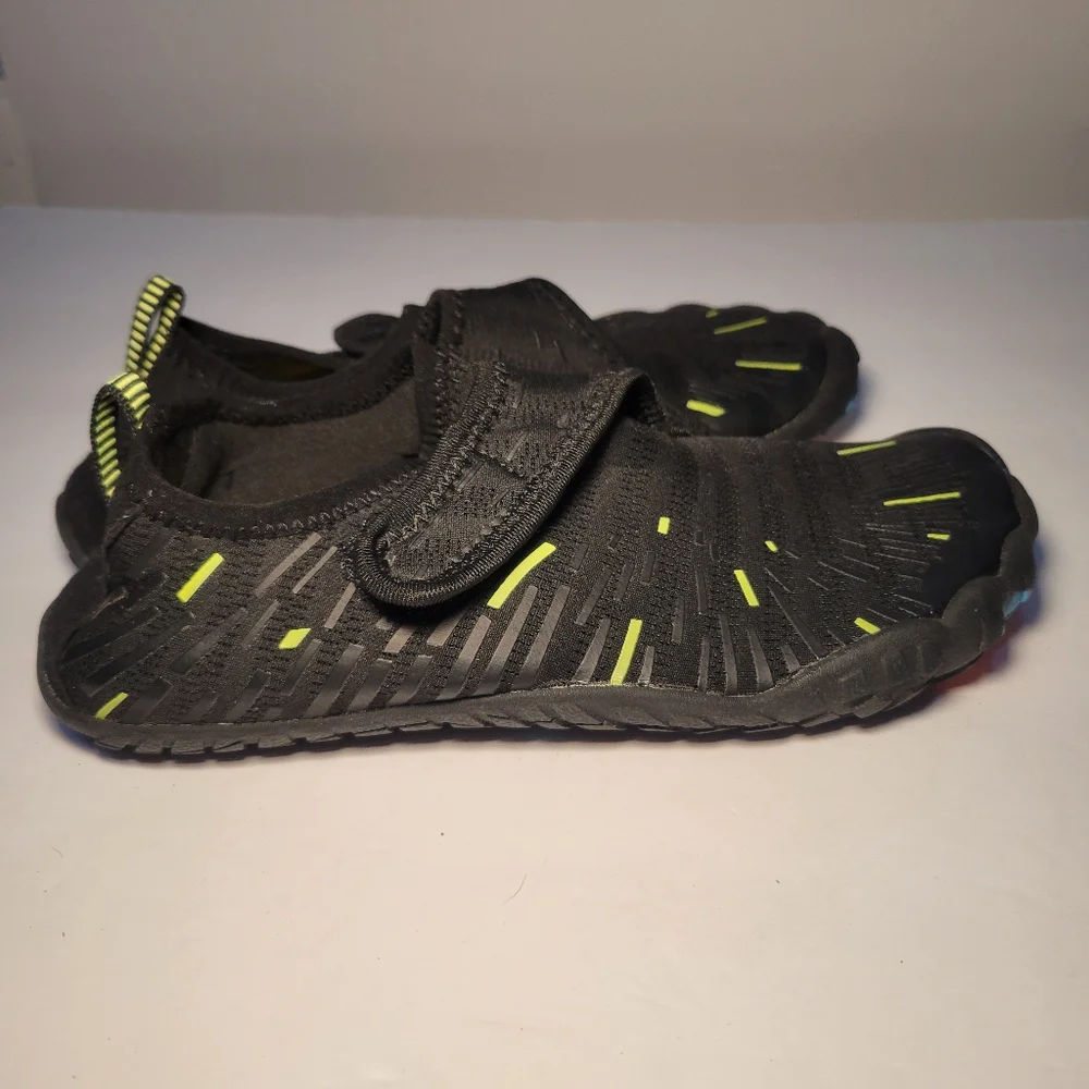 NWOT Wonesion Kids Youth Water Sports Shoes Slip On‎ Quick Dry Size 3/35